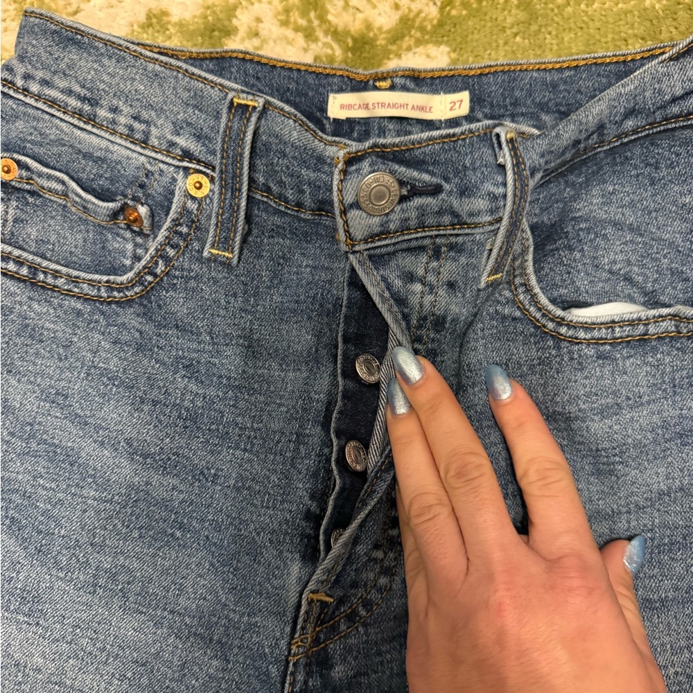 Levi’s Ribcage Straight Ankle Jeans